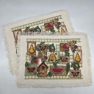B&D Vintage Fruit Bird Bees Woven Fringe Set Of 2 Placemats